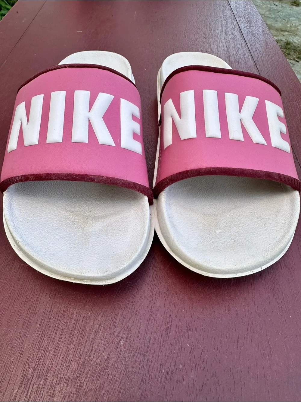 Nike classic slide